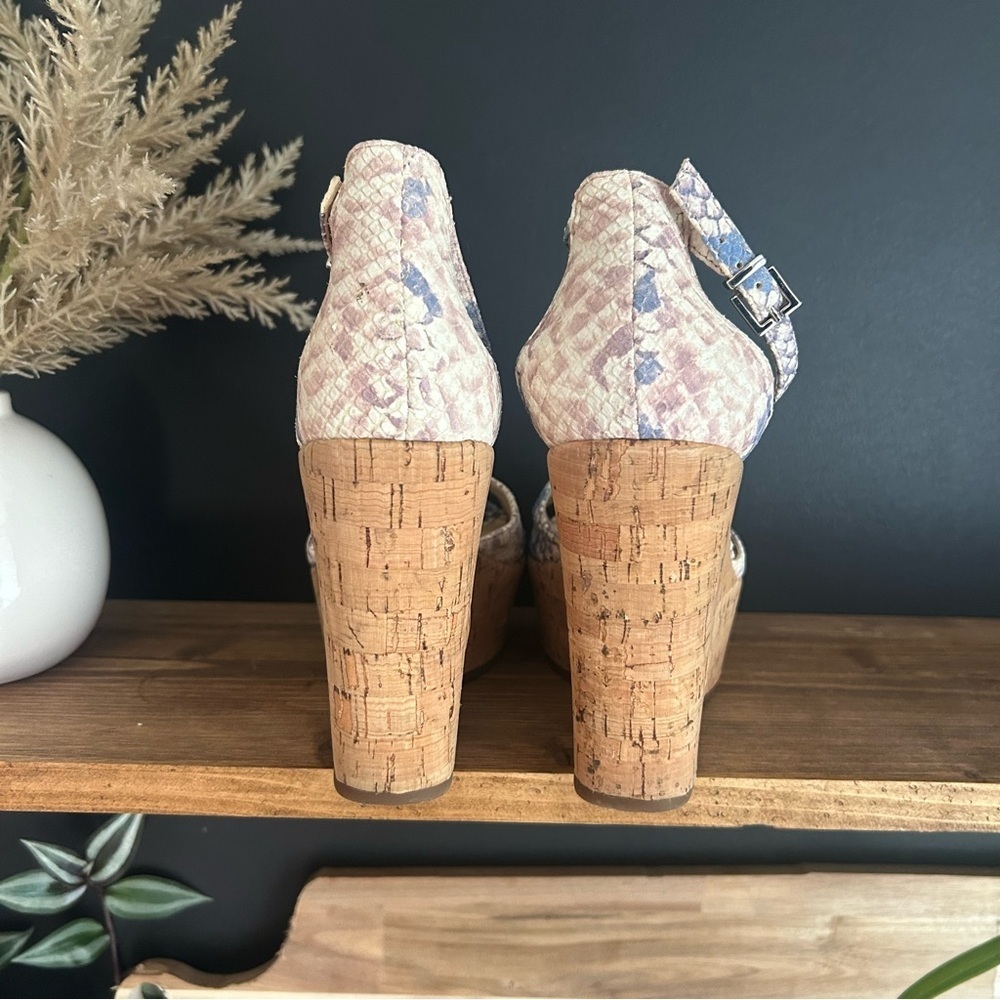 Vince Camuto Blue and Tan Snakeskin Platform Wedges - Picture 5 of 7